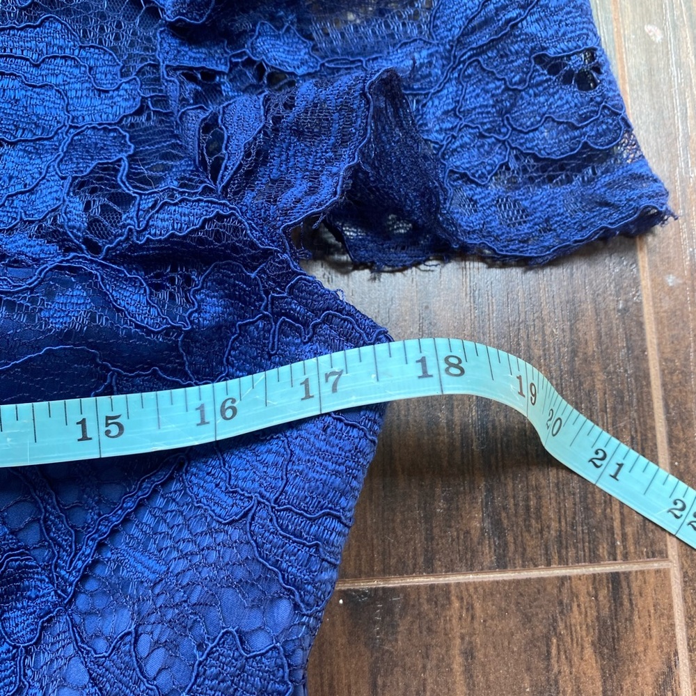 NWT’s Gal Meets Glam Women’s Eve Blue Lace Short Sleeve Ruffle Hem Dress size 8 - Picture 16 of 16